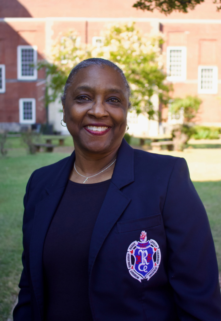 deb holloway headshot pic2